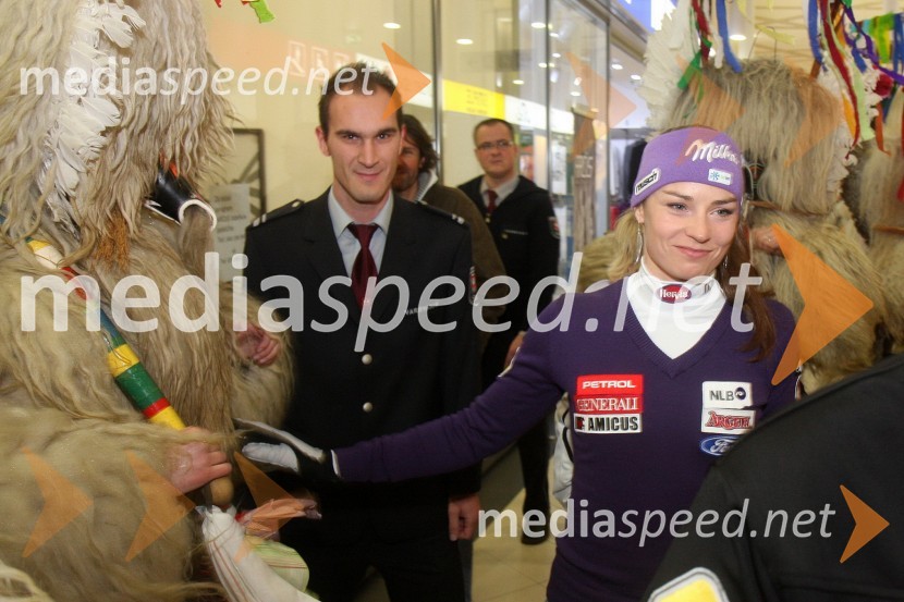 Tina Maze, smučarkaDruženje s Tino Maze in predstavitev srebrnika z njeno podobo