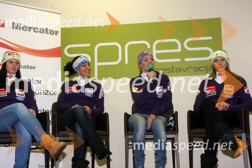 Ula Hafner, smučarka; Ilka Štuhec, smučarka; Tina Maze, smučarka; Ana Bucik, smučarkaDruženje s Tino Maze in predstavitev srebrnika z njeno podobo