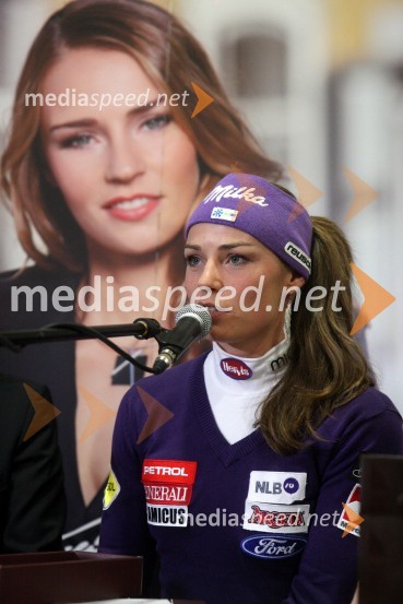 Tina Maze, smučarkaDruženje s Tino Maze in predstavitev srebrnika z njeno podobo