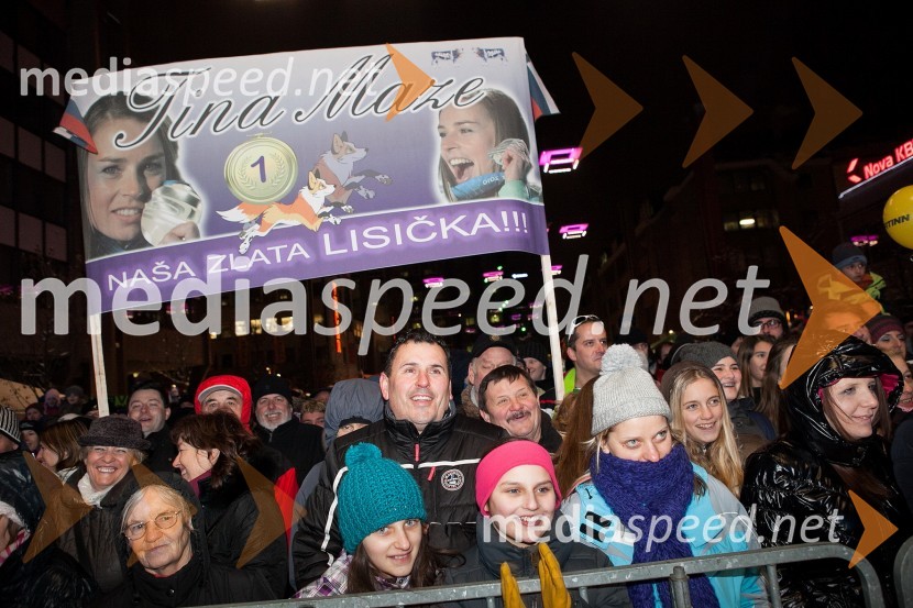 Obiskovalci49. Zlata lisica 2012, žrebanje štartnih številk za veleslalom ter koncert skupine Soul Fingers