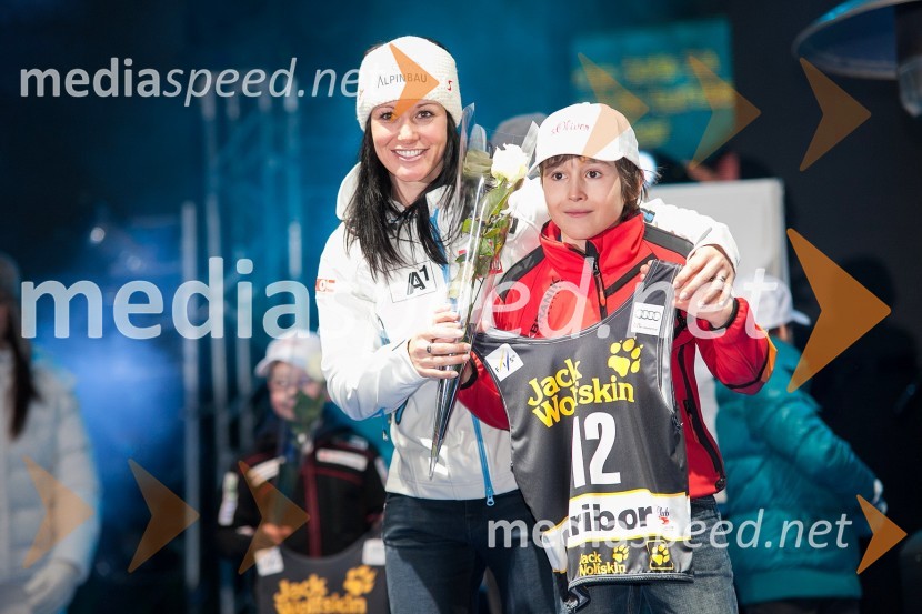 Stefanie Koehle, smučarka (Avstrija)49. Zlata lisica 2012, žrebanje štartnih številk za veleslalom ter koncert skupine Soul Fingers