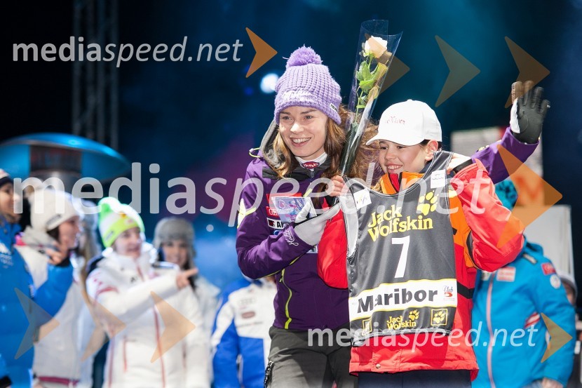 Tina Maze, smučarka49. Zlata lisica 2012, žrebanje štartnih številk za veleslalom ter koncert skupine Soul Fingers