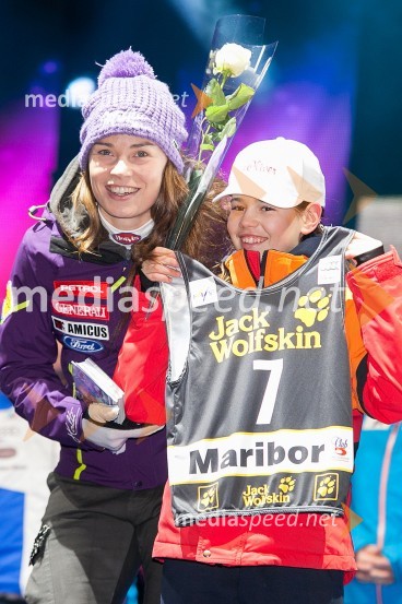 Tina Maze, smučarka49. Zlata lisica 2012, žrebanje štartnih številk za veleslalom ter koncert skupine Soul Fingers