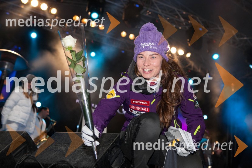 Tina Maze, smučarka49. Zlata lisica 2012, žrebanje štartnih številk za veleslalom ter koncert skupine Soul Fingers