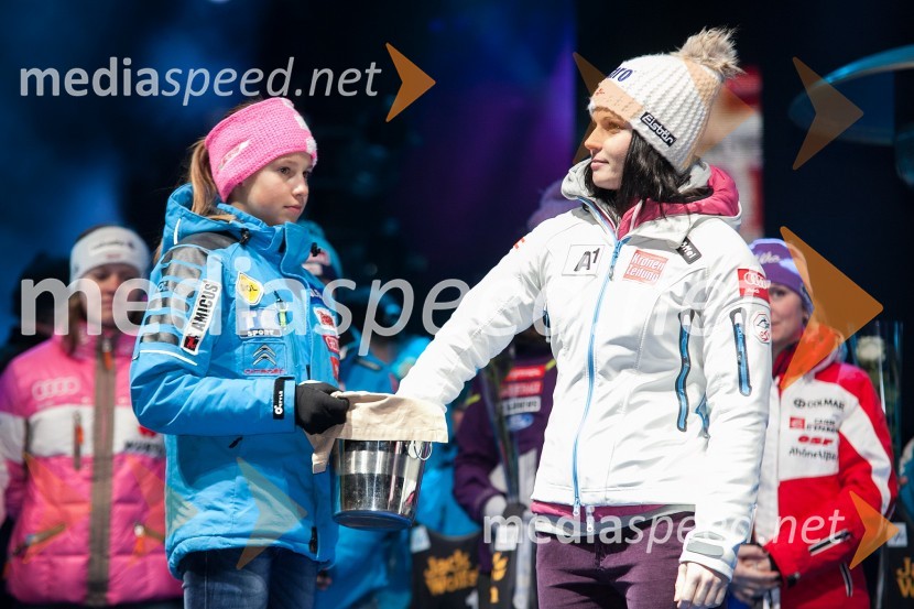 Anna Fenninger, smučarka (Avstrija)49. Zlata lisica 2012, žrebanje štartnih številk za veleslalom ter koncert skupine Soul Fingers