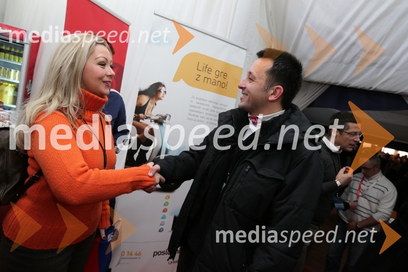 Mag. Nataša Horvat, namestnica direktorja PE Pošte Slovenije Murska Sobota ter predsednica Nogometnega društva Mura 05; Vinko Filipič, član poslovodstva Pošte Slovenije49. Zlata lisica, veleslalom in druženje v VIP prostoru