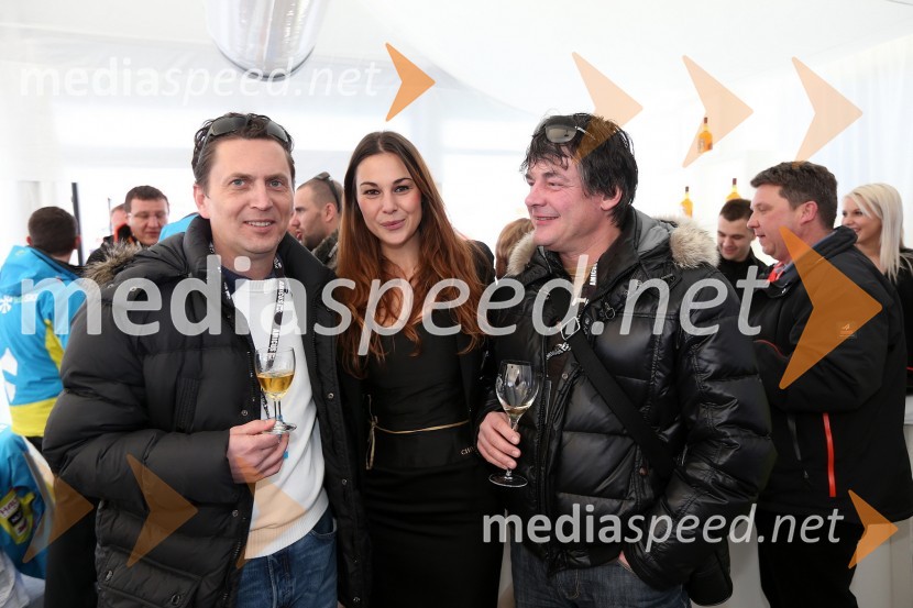 ...;  Silvana Narić, hostesa; Domen Urbanija49. Zlata lisica, veleslalom in druženje v VIP prostoru