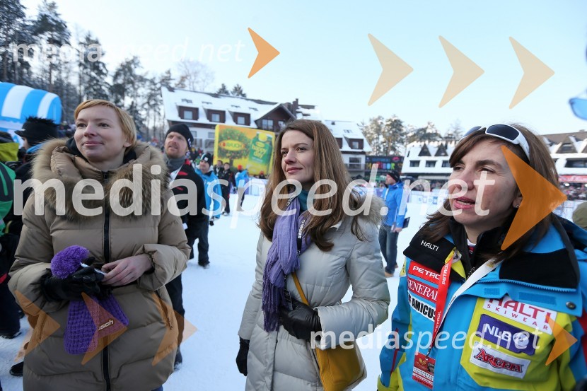 Ina Kukovič, svetovalka v kabinetu Janeza Janše; Urška Bačovnik Janša, soproga Janeza Janše;  Barbara Kürner Čad, direktorica smučarske zveze Slovenije49. Zlata lisica, veleslalom in druženje v VIP prostoru