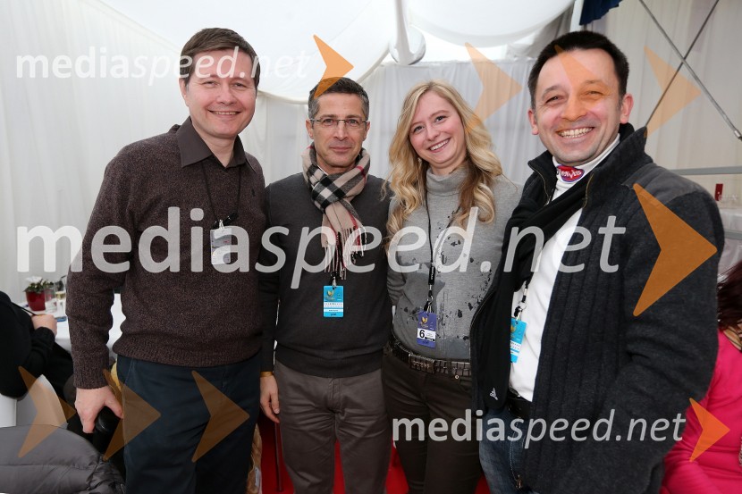 Mag. Igor Marinič, namestnik generalnega direktorja Pošte Slovenije; mag. Boris Novak, generalni direktor Pošte Slovenije; Ana Marinič;&nbsp;Vinko Filipič, član poslovodstva Pošte Slovenije49. Zlata lisica, veleslalom in druženje v VIP prostoru