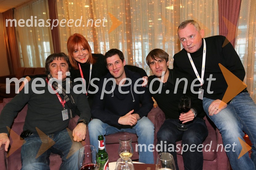 ...; Miša Vugrinec, urednica Večerove priloge Bonbon; ...; ...;   	Boris Vugrinec, fotoreporter časnika Večer49. Zlata lisica, veleslalom in druženje v VIP prostoru