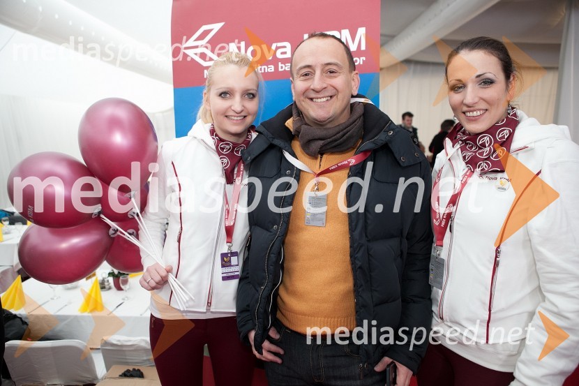 Sandra, hostesa; Damjan Kozjak, direktor KBM Invest; Neli, hostesa49. Zlata lisica, veleslalom in druženje v VIP prostoru