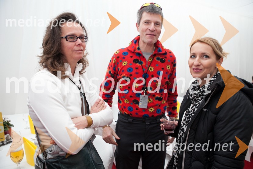 Samo Sanzin, član nadzornega sveta Pošte Slovenije, njegova soproga (levo); Mojca Novak49. Zlata lisica, veleslalom in druženje v VIP prostoru