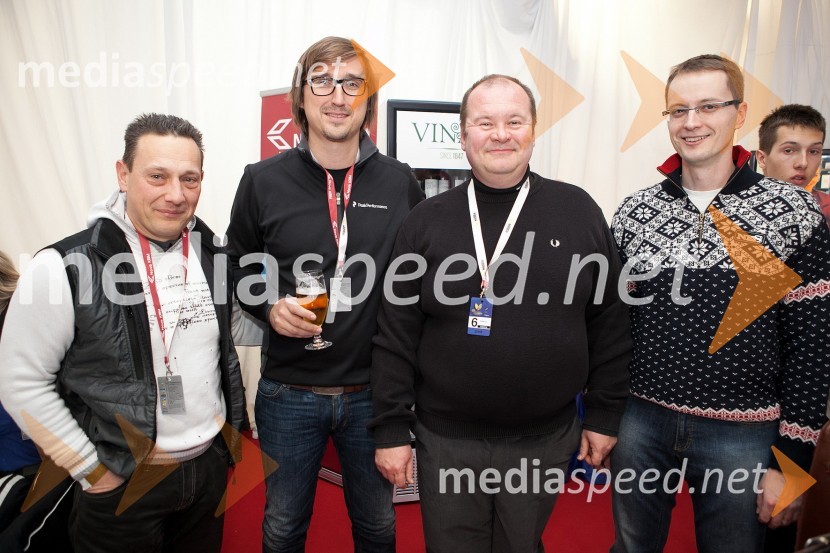 Peter Kavčič, ustanovitelj in prokurist podjetja Vizualne komunikacije comTEC d.o.o.; Andrej Fatur, odvetnik; Aleš Hauc, predsednik uprave NKBM; Miha Šlamberger, tajnik Nova KBM49. Zlata lisica, veleslalom in druženje v VIP prostoru