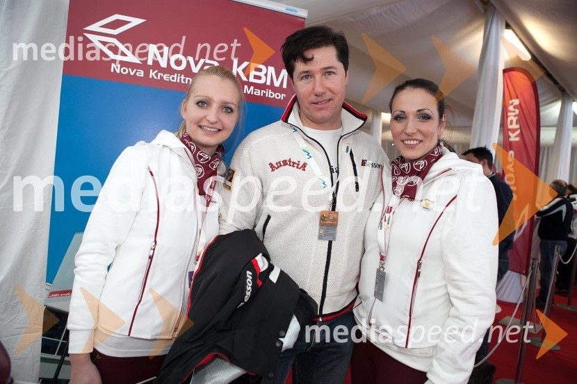 Sandra, hostesa; Franci Breznik ml., poslanec; Neli, hostesa49. Zlata lisica, veleslalom in druženje v VIP prostoru