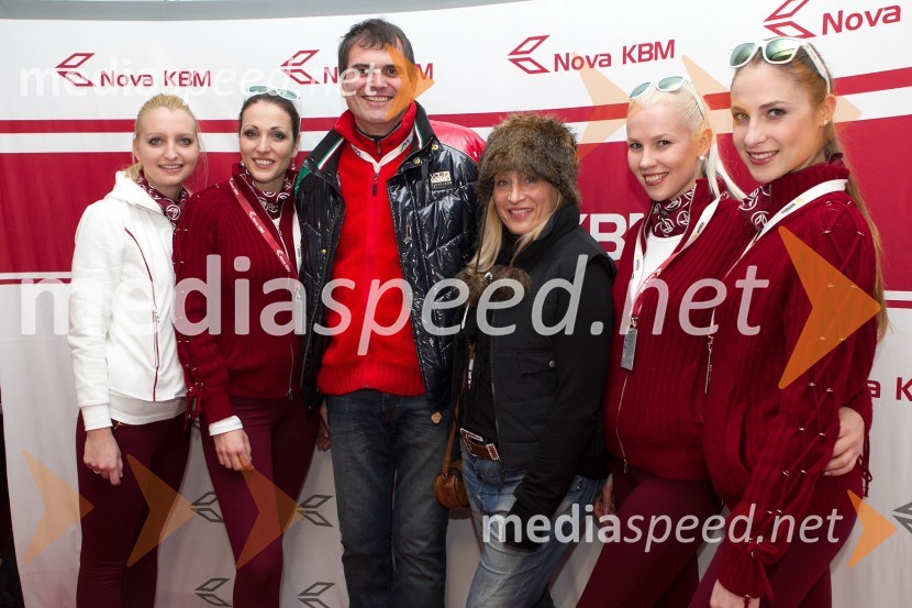 Sandra, hostesa; Neli, hostesa; Marko Planinšec, član uprave Zavarovalnice Maribor; Ana Žvorc, koreografinja; Andreja, hostesa; Mateja, hostesa49. Zlata lisica, veleslalom in druženje v VIP prostoru
