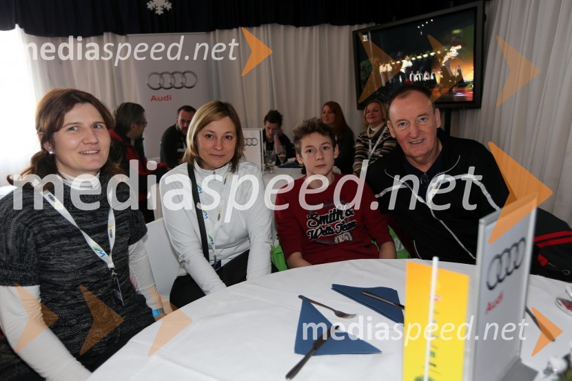 ...; ...; ...; Frenk Tavčar, direktor Group Sales pri Porsche Slovenija d.o.o.49. Zlata lisica 2012, slalom in druženje v VIP prostoru