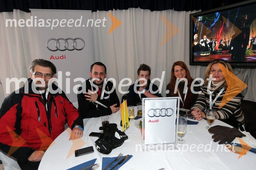 ...;  	Peter Podlunšek, akrobatski pilot; ...; Tadeja Hanžekovič; ...49. Zlata lisica 2012, slalom in druženje v VIP prostoru