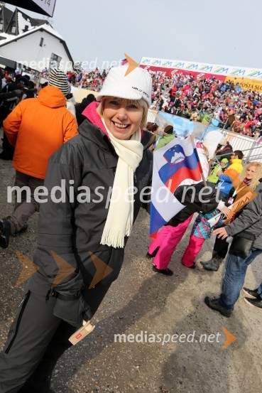 Polonca Komar, poslanka DL49. Zlata lisica 2012, slalom in druženje v VIP prostoru