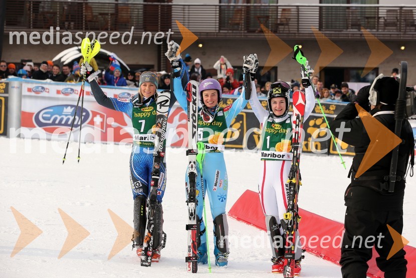 Frida Hansdotter, smučarka (Švedska); Tina Maze, smučarka (SLO); Kathrin Zettel, smučarka (Avstrija)49. Zlata lisica 2012, slalom in druženje v VIP prostoru