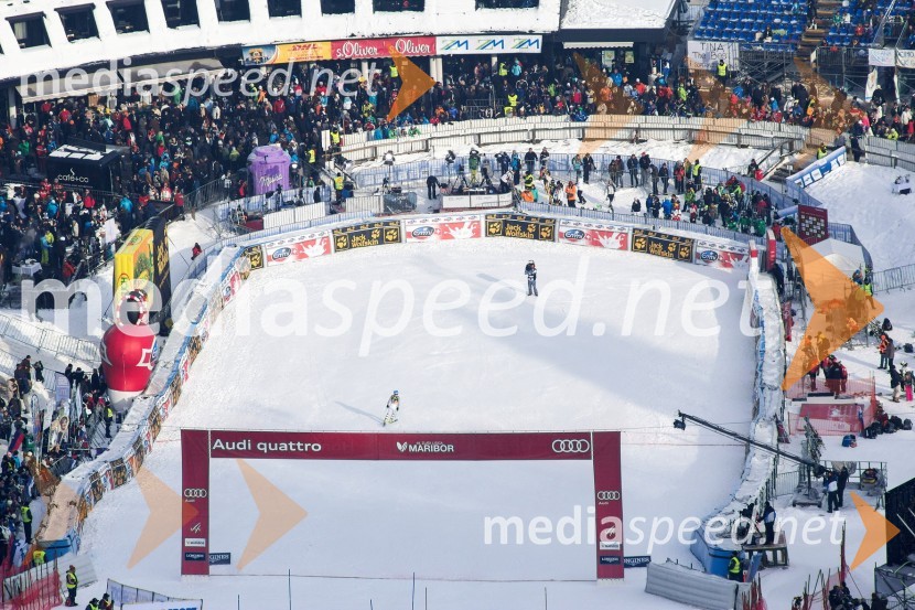 Ciljni iztek49. Zlata lisica 2012, slalom in druženje v VIP prostoru