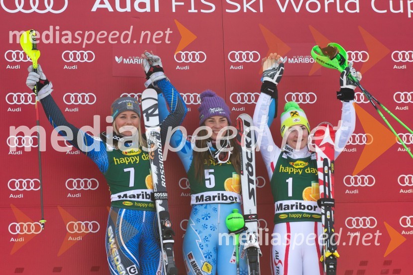 Frida Hansdotter, smučarka (Švedska); Tina Maze, smučarka (SLO); Kathrin Zettel, smučarka (Avstrija)49. Zlata lisica 2012, slalom in druženje v VIP prostoru