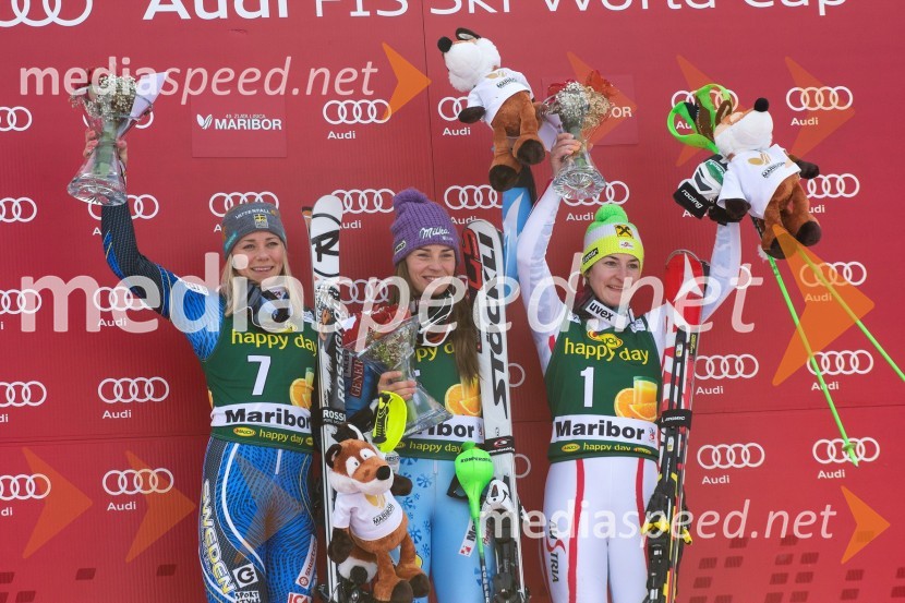 Frida Hansdotter, smučarka (Švedska); Tina Maze, smučarka (SLO); Kathrin Zettel, smučarka (Avstrija)49. Zlata lisica 2012, slalom in druženje v VIP prostoru
