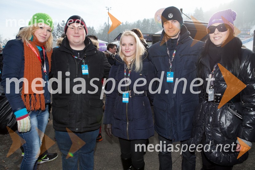 ...; ...; ...; Aljoša Kirič; Astrid Bah, podžupanja MOM49. Zlata lisica 2012, slalom in druženje v VIP prostoru