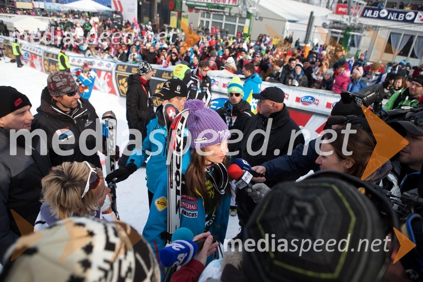 Tina Maze, smučarka (SLO); novinarji49. Zlata lisica 2012, slalom in druženje v VIP prostoru