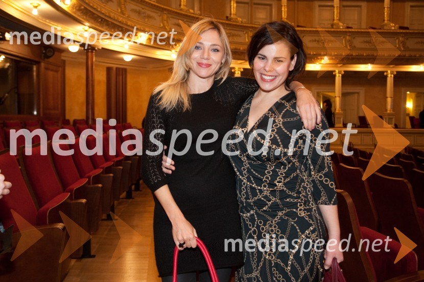 Katarina Čas, voditeljica; Ana Marija Mitič, stand up komičarkaPazi, mail!, premiera predstave
