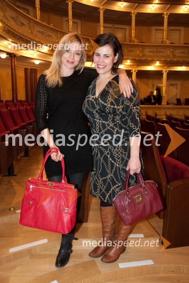 Katarina Čas, voditeljica; Ana Marija Mitič, stand up komičarkaPazi, mail!, premiera predstave