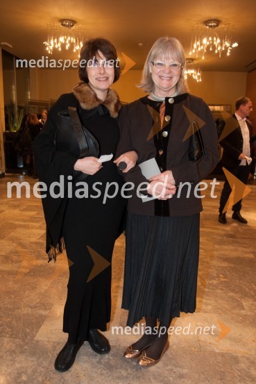 Ljubica Suna Čehovin, oblikovalka; Nataša Kelhar, glasbena menedžerkaKomedija z ženskami, premiera v MGL