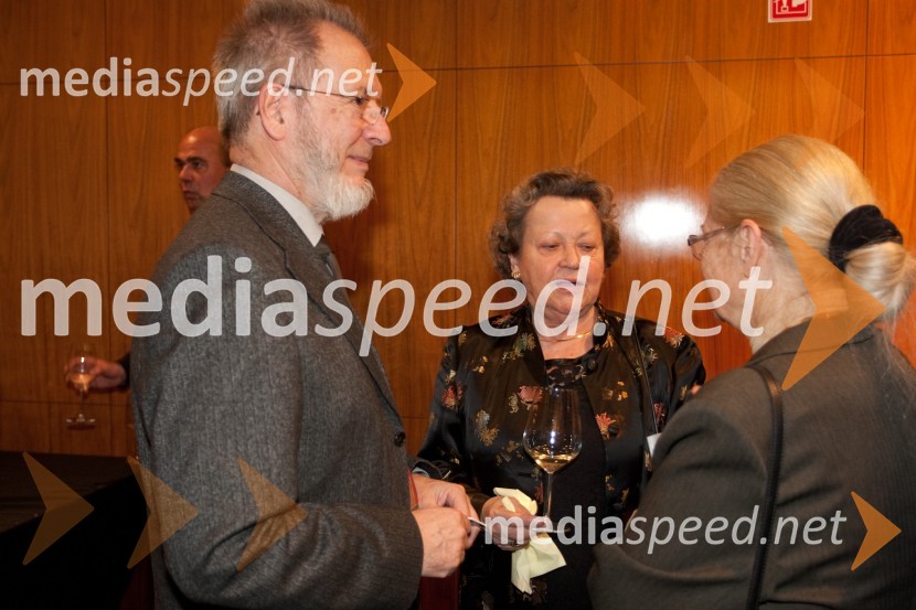 Aleš Jan, nekdanji predsednik upravnega odbora Prešernovega sklada in redni profesor za področje radijske igre in režije; Veronika Zlobec; Barbara BerceKomedija z ženskami, premiera v MGL
