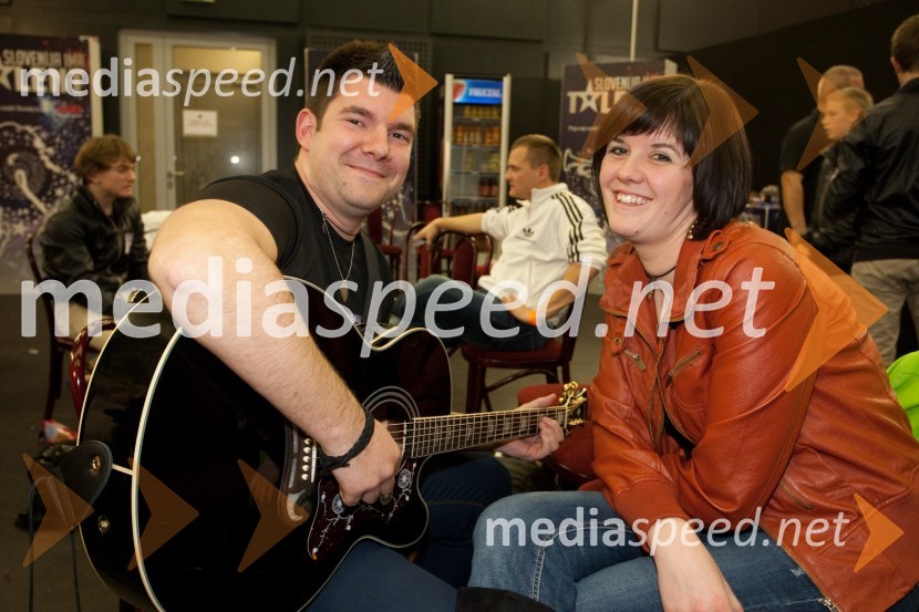 Rene Fajt; Mojca VelikajneSlovenija ima talent, tretja avdicija