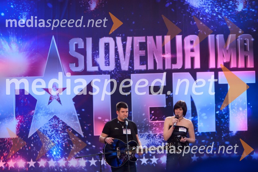Rene Fajt; Mojca VelikajneSlovenija ima talent, tretja avdicija