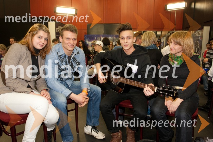 Tea Hofinger; Davorin Avbreht; Žiga Avbreht, Martina AvbrehtSlovenija ima talent,druga avdicija