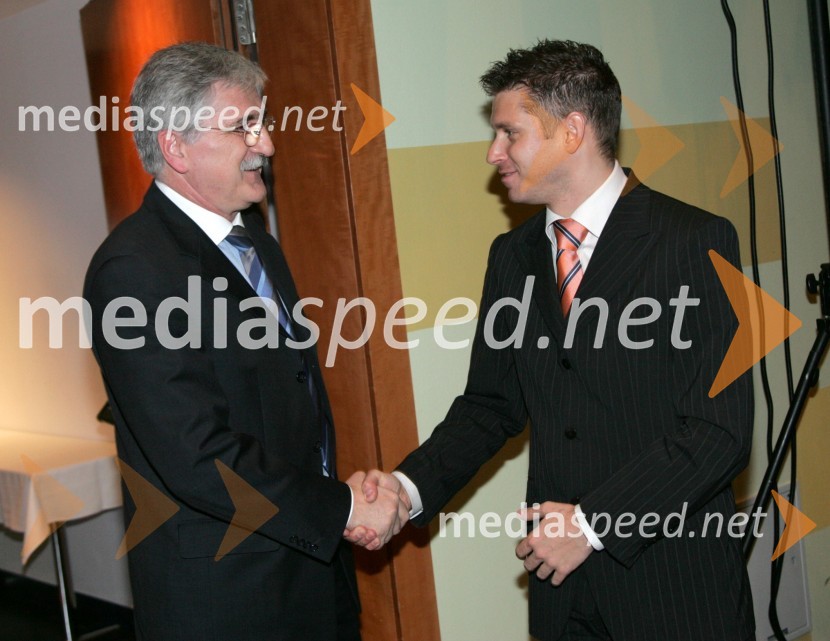 Petar Radović in Valentin Hajdinjak, tiskovni predstavnik Vlade RSPredsedniški sprejem za novinarje