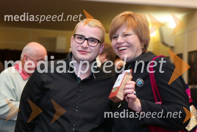 Oskar Krajnc, igralec;&nbsp;Tina Mahkota, prevajalkaNajvečji frajer zahodnega sveta, premiera SLG Celje