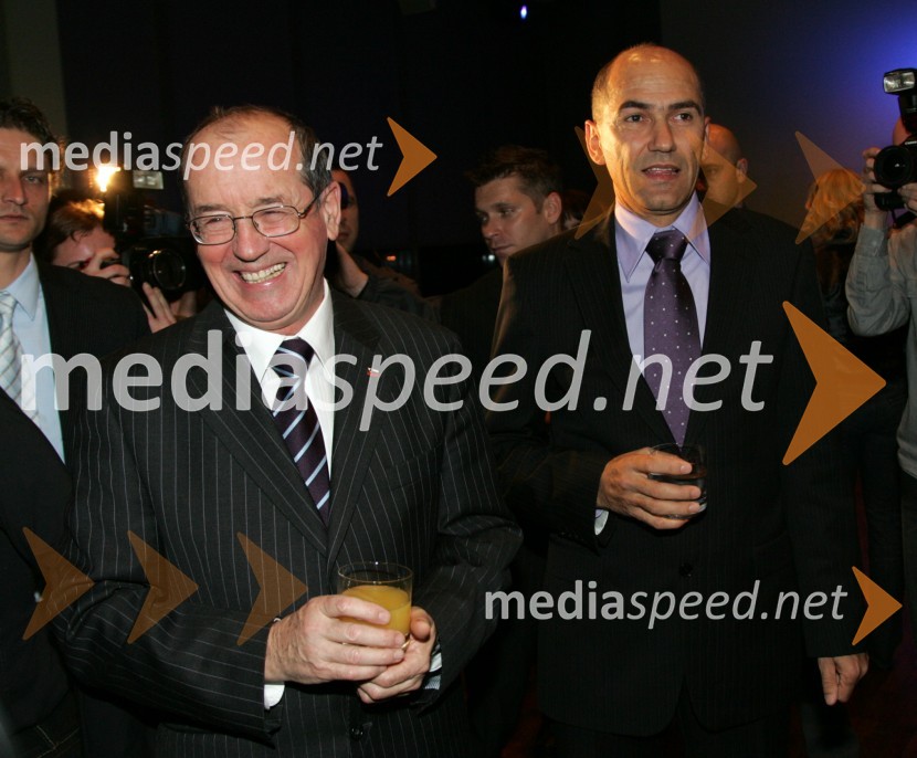 France Cukjati, predsednik Državnega zbora Republike Slovenije in Janez Janša, predsednik Vlade Republike SlovenijePredsedniški sprejem za novinarje