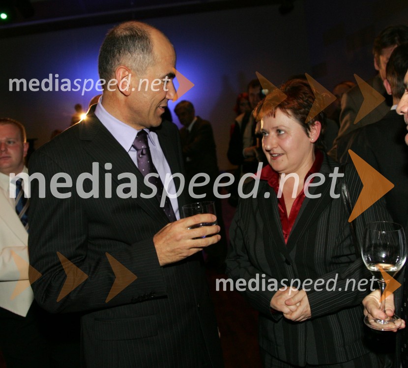 Janez Janša, predsednik Vlade Republike Slovenije in mag. Polona Pivec, odg. urednica TV MariborPredsedniški sprejem za novinarje