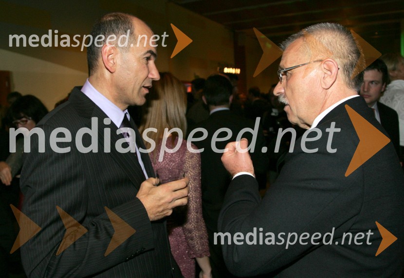 Janez Janša, predsednik Vlade Republike Slovenije in Marjan Bauer, glavni urednik Slovenskih novicPredsedniški sprejem za novinarje