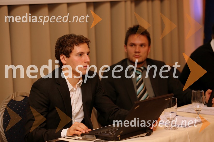 Andrej Čuš ponovno izvoljen za predsednika SDM