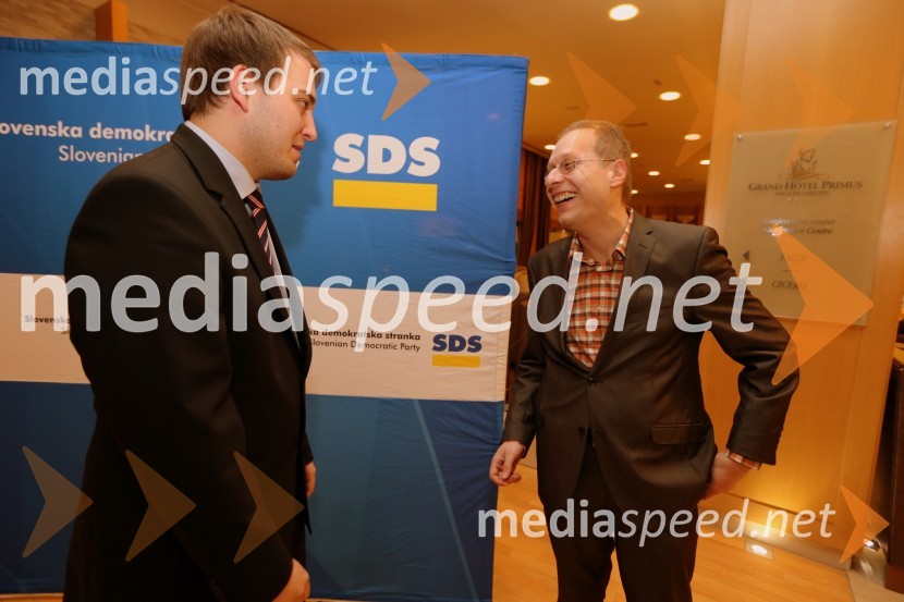 Andrej Čuš, predsednik SDM; ...Andrej Čuš ponovno izvoljen za predsednika SDM
