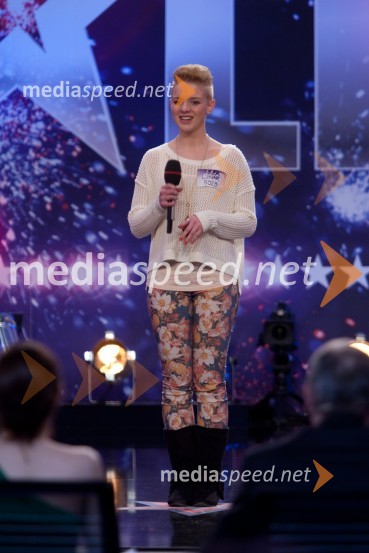 Neža LunarSlovenija ima talent, četrta avdicija