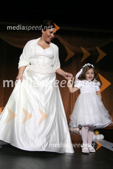 Modna revija poročnega salona Adea