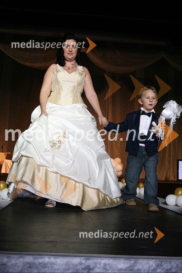 Modna revija poročnega salona Adea