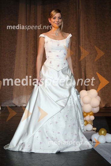 Modna revija poročnega salona Adea