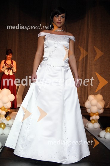 Modna revija poročnega salona Adea