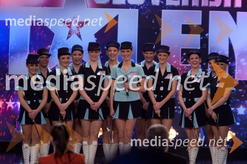 Twirling klub logaških mažoretkSlovenija ima talent, šesta avdicija