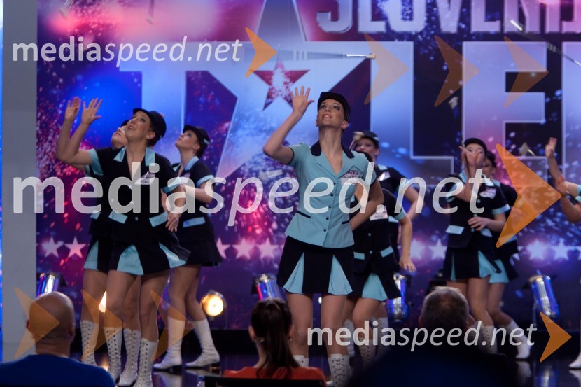 Twirling klub logaških mažoretkSlovenija ima talent, šesta avdicija