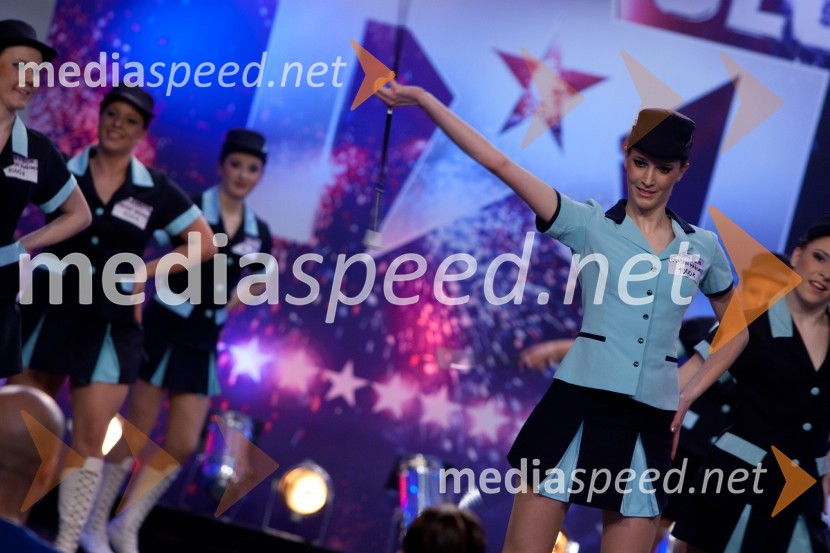 Twirling klub logaških mažoretkSlovenija ima talent, šesta avdicija